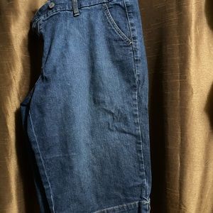 Women Bermuda shorts